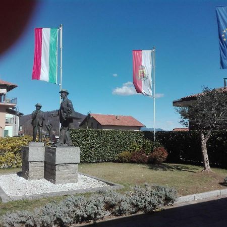 La Casa Di Nuvola Lejlighed Massino Visconti Eksteriør billede