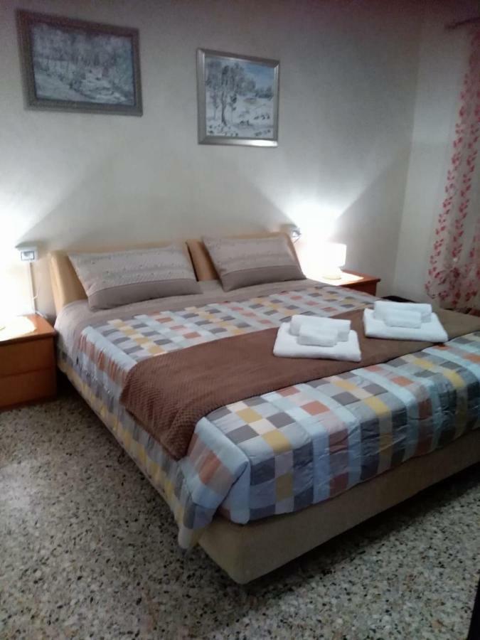 La Casa Di Nuvola Lejlighed Massino Visconti Eksteriør billede
